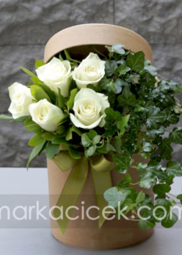 Kraft Kutuda Beyaz Güller