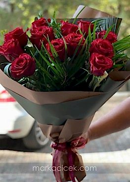 Bir Kucak Gül Buketi