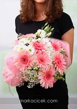 Kır Çiçekleri ve Gerberalar